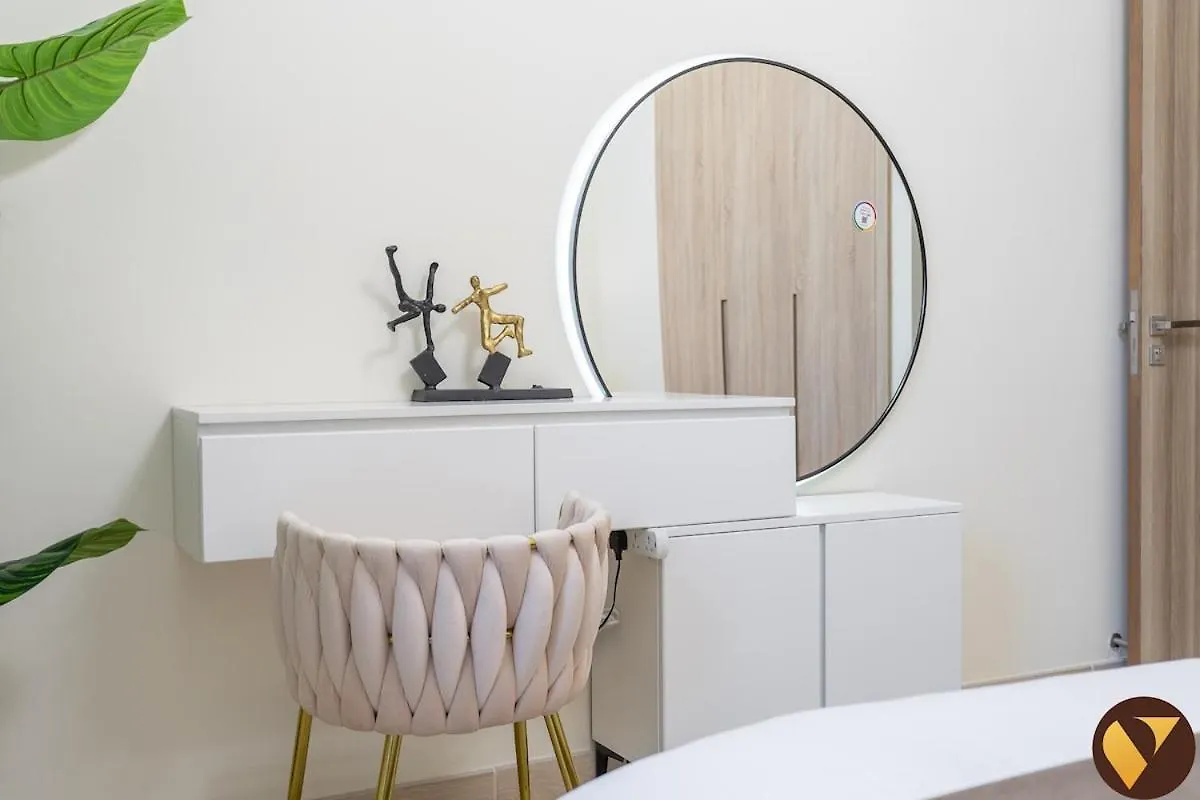 Vogue Brand-New, Canal View From The Bedroom And Huge Balcony, Business Bay Central Dubai Apartment