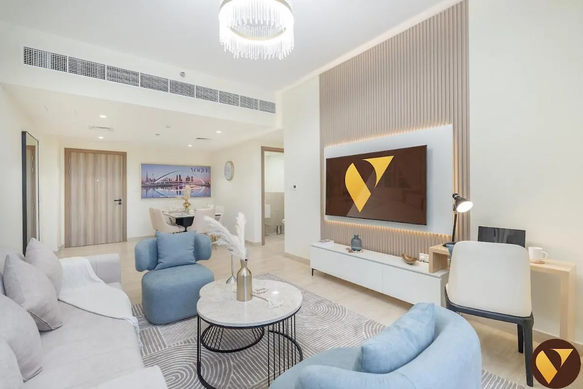 Vogue Brand-New, Canal View From The Bedroom And Huge Balcony, Business Bay Central Dubai