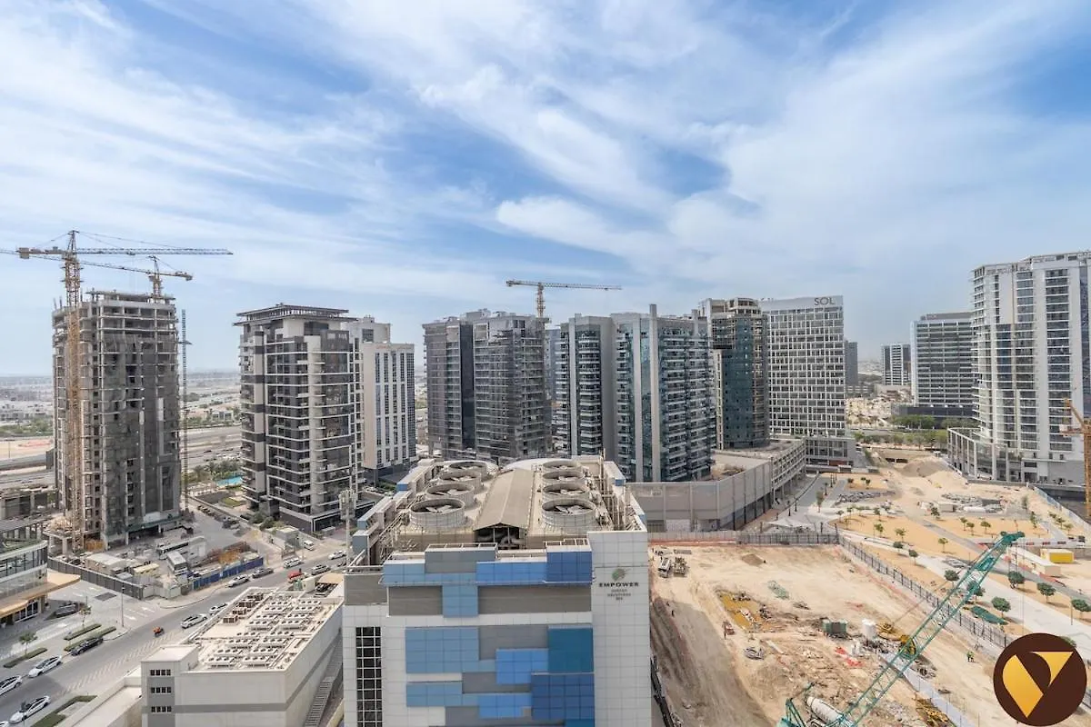 Vogue Brand-New, Canal View From The Bedroom And Huge Balcony, Business Bay Central Dubái
